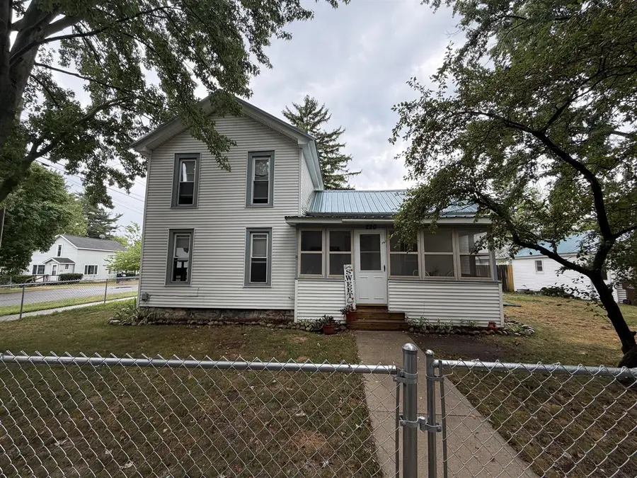 220 S Abbott, Carson City, MI 48811 - #2