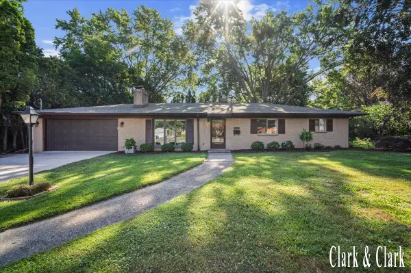 270 Lenora, Grand Rapids, MI 49504