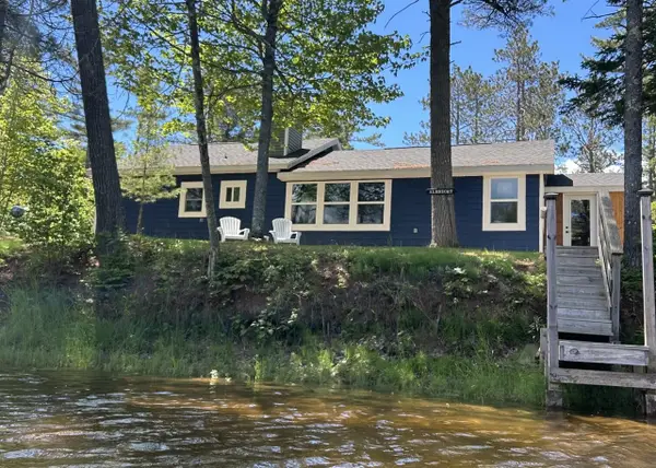 W12204 Middle River, Naubinway, MI 49762