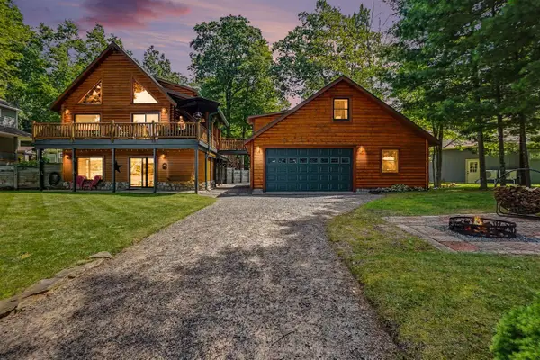 5481 N Red Maple, Irons, MI 49644