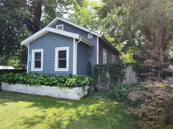 2214 Kenilworth, Kalamazoo, MI 49048