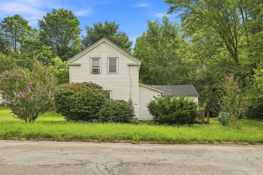 617 N 3rd, Niles, MI 49120 - #2
