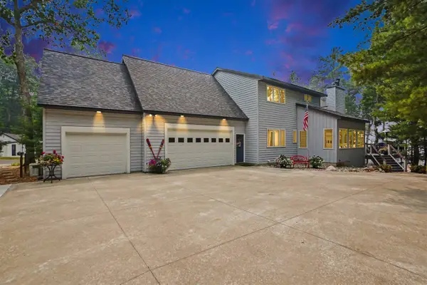 7765 Bayview Shore, Baldwin, MI 49304