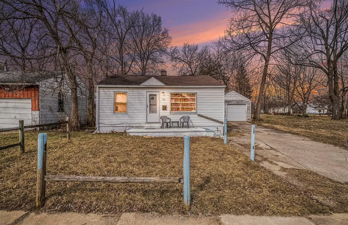 933 E Foss, Flint, MI 48505 - #1