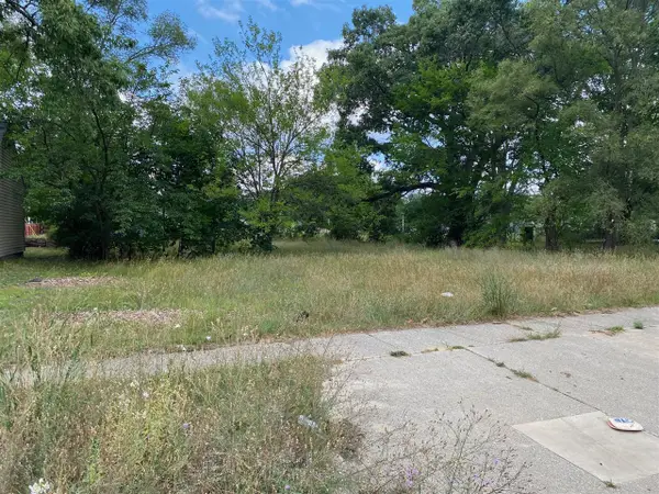 2163 Continental, Muskegon, MI 49444
