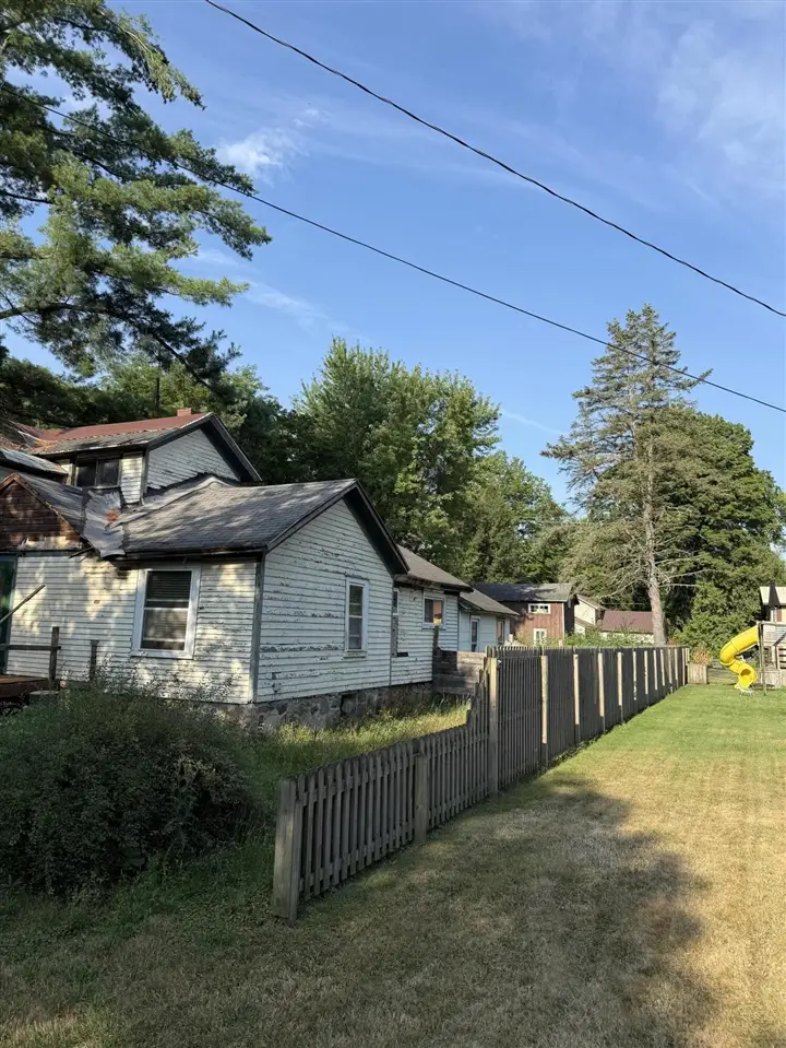 605 N Main, Bellevue, MI 49021 - #3