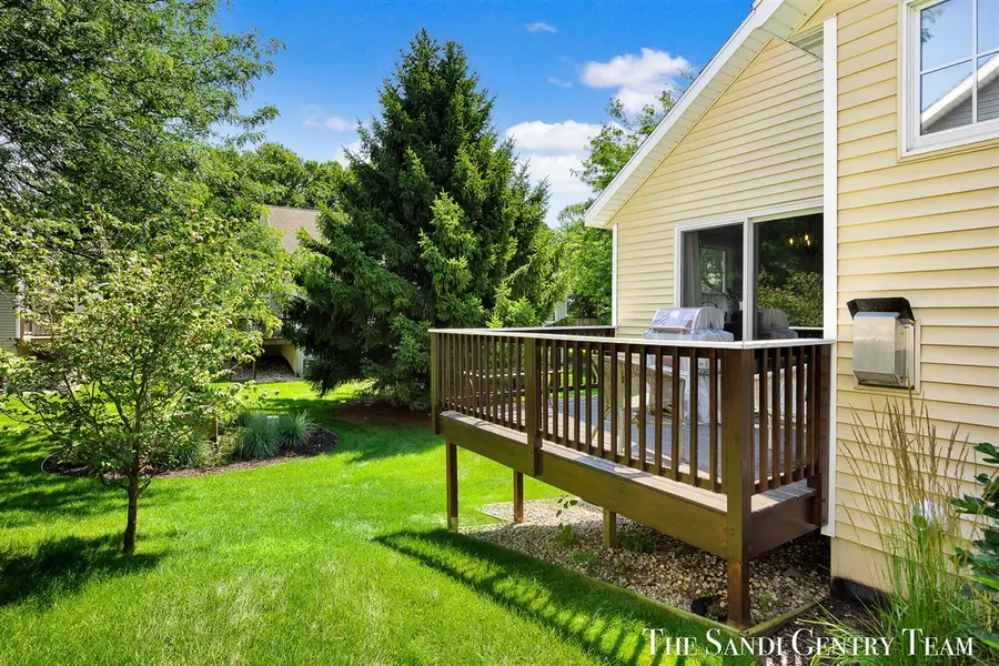 17644 Dustin #16, Spring Lake, MI 49456 - #3
