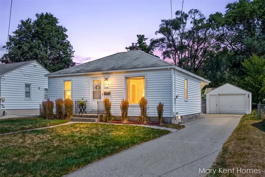 3216 SW Hillcroft, Wyoming, MI 49548 - #2