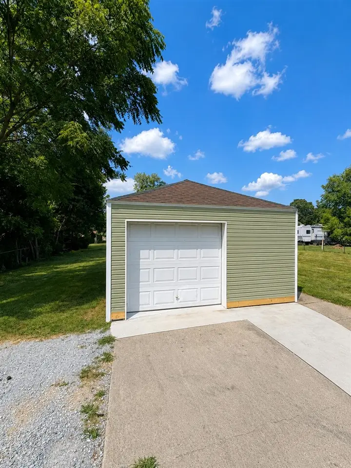 412 4th, Three Rivers, MI 49093 - #3