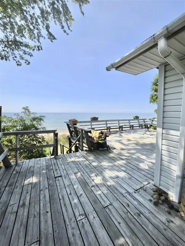 30048 Lake Bluff, Covert, MI 49043