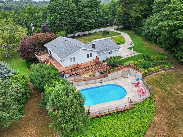 4213 W Taylor, Hart, MI 49420