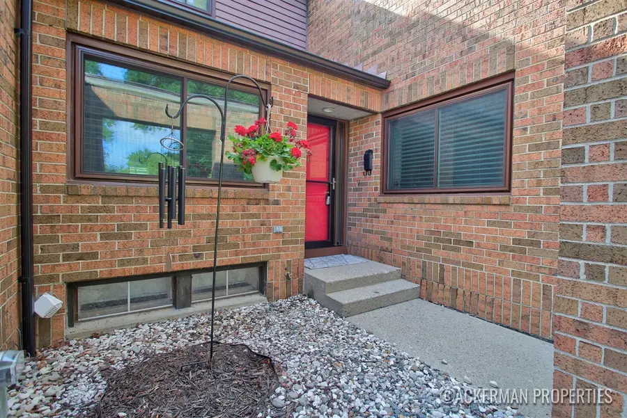 200 Heritage Commons, Grand Rapids, MI 49503 - #2