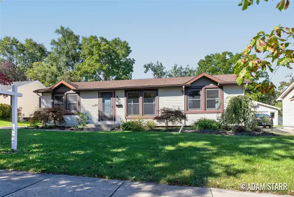 1525 Lenox, Grand Rapids, MI 49506