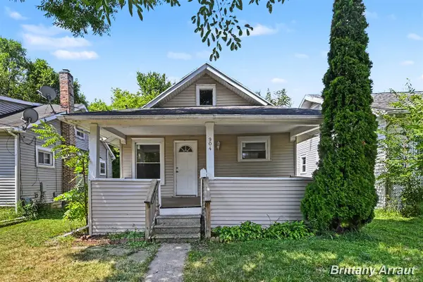 904 Riverview, Lansing, MI 48915