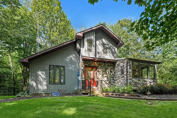 2913 Grange, Berrien Springs, MI 49103