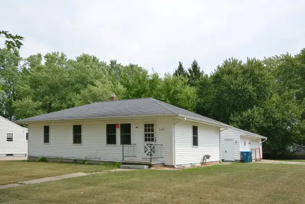 4106 Mount Olivet, Kalamazoo, MI 49004