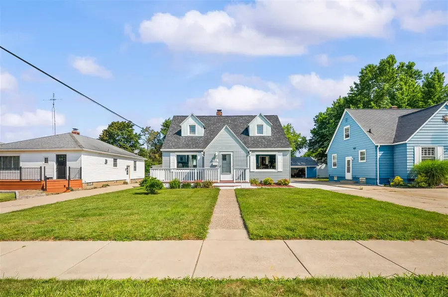 905 Napier, Saint Joseph, MI 49085 - #2