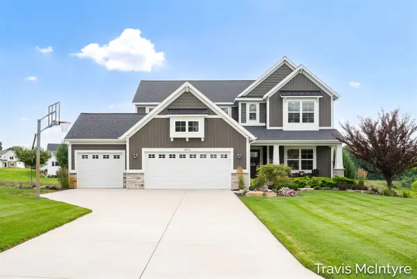 8914 Sterling Hills, Rockford, MI 49341
