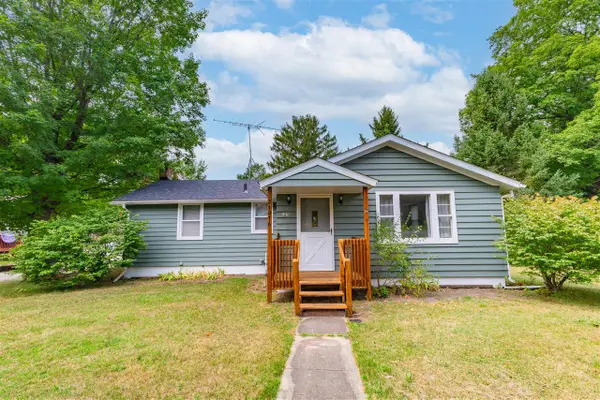 24076 2nd, Mattawan, MI 49071