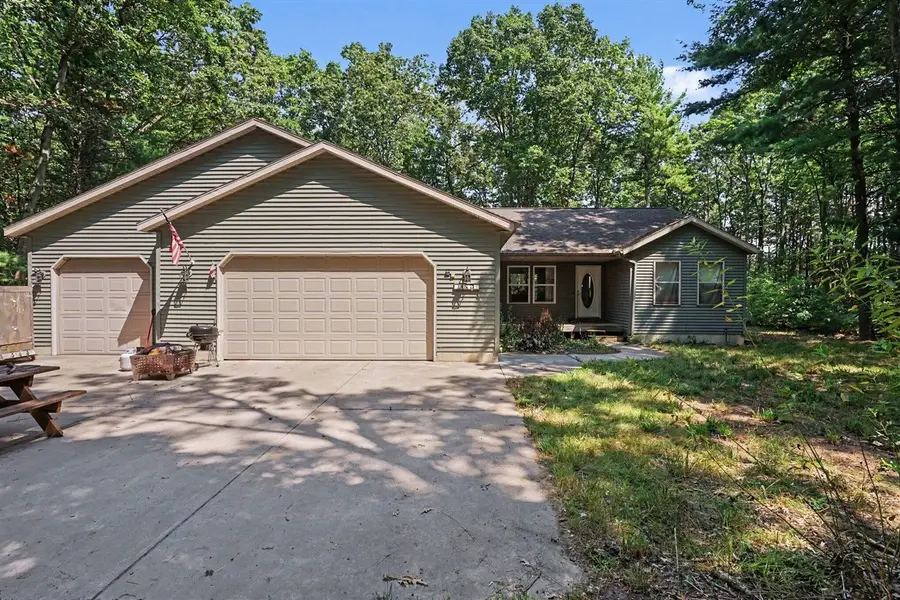416 E River, Muskegon, MI 49445 - #3