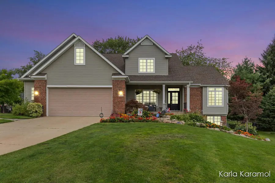 61 Greystone, Rockford, MI 49341 - #2