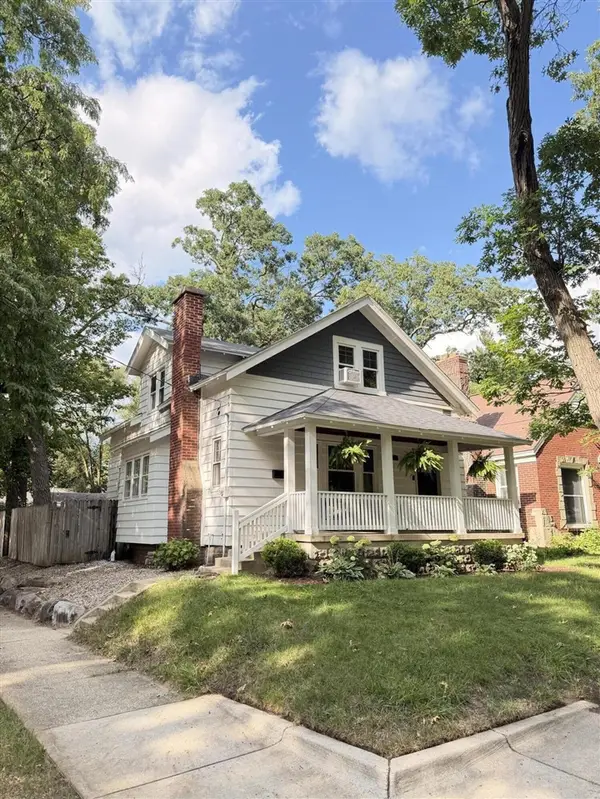 1003 Hoyt, Grand Rapids, MI 49507