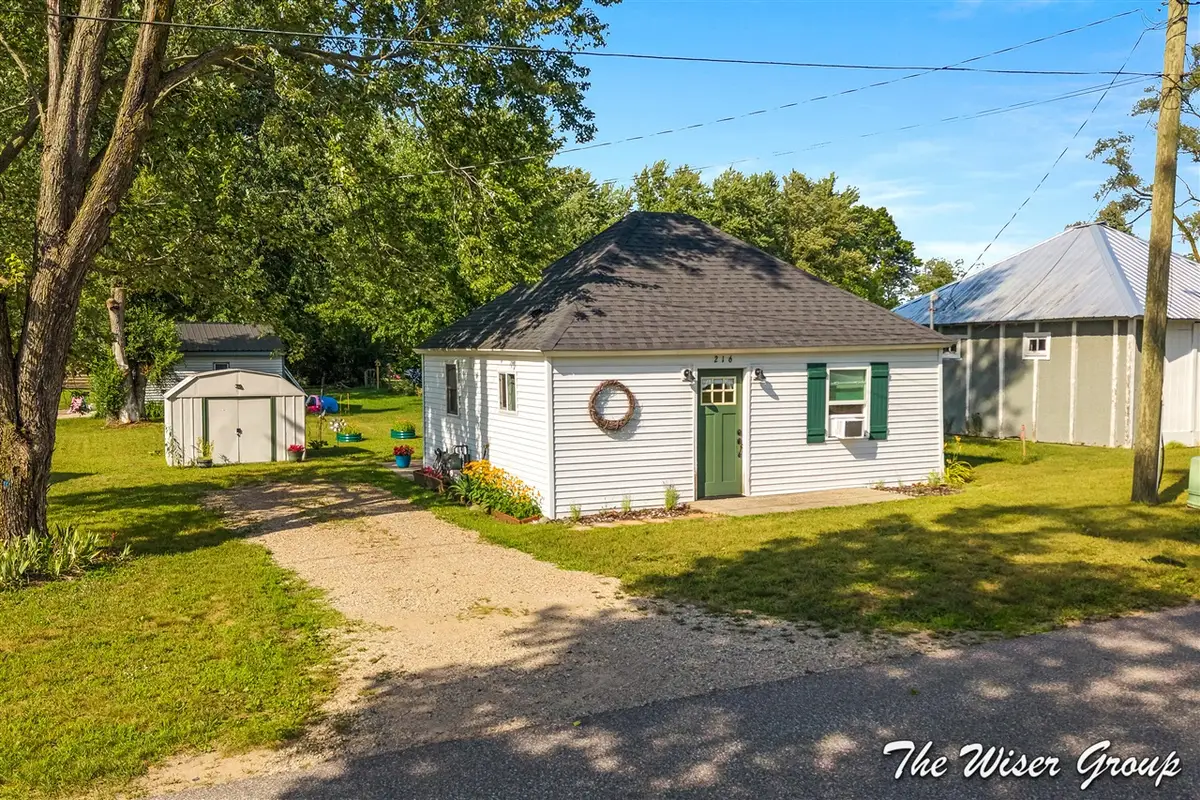 216 Williams, Howard City, MI 49329 - #1