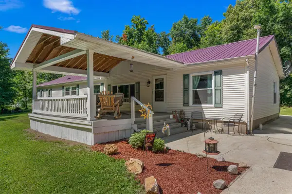 4561 Oak Glen, Camden, MI 49232