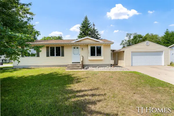 5721 Jefferson, Grand Rapids, MI 49548