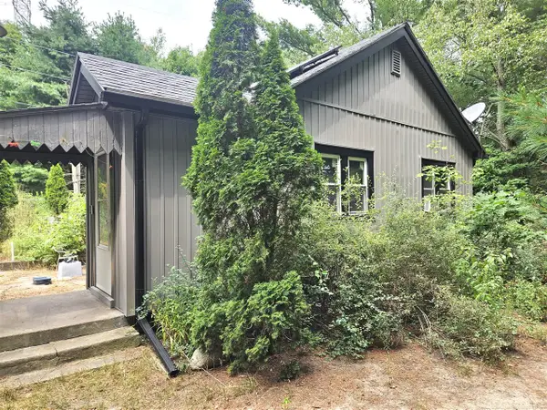 38050 78th, Covert, MI 49043