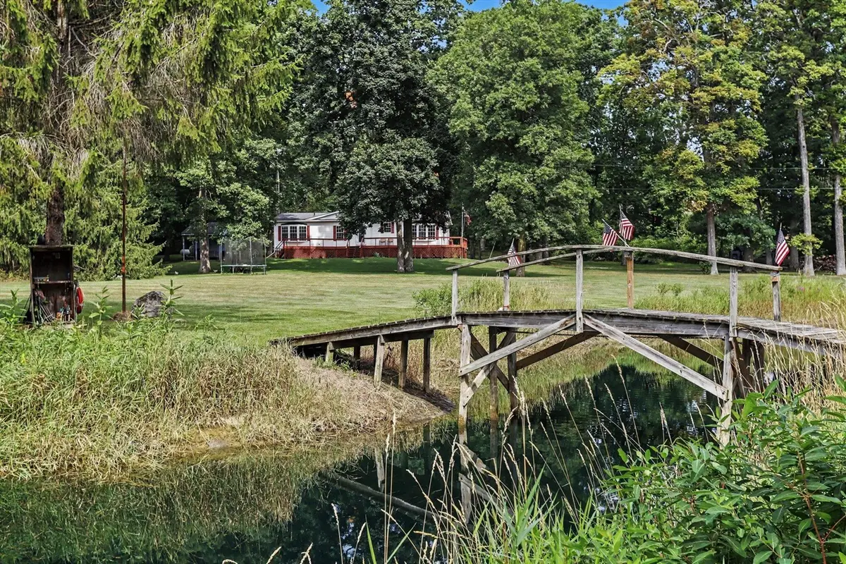 18576 T, Tekonsha, MI 49092 - #1
