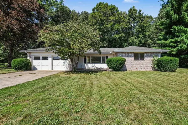 8486 S Hillcrest, Berrien Springs, MI 49103