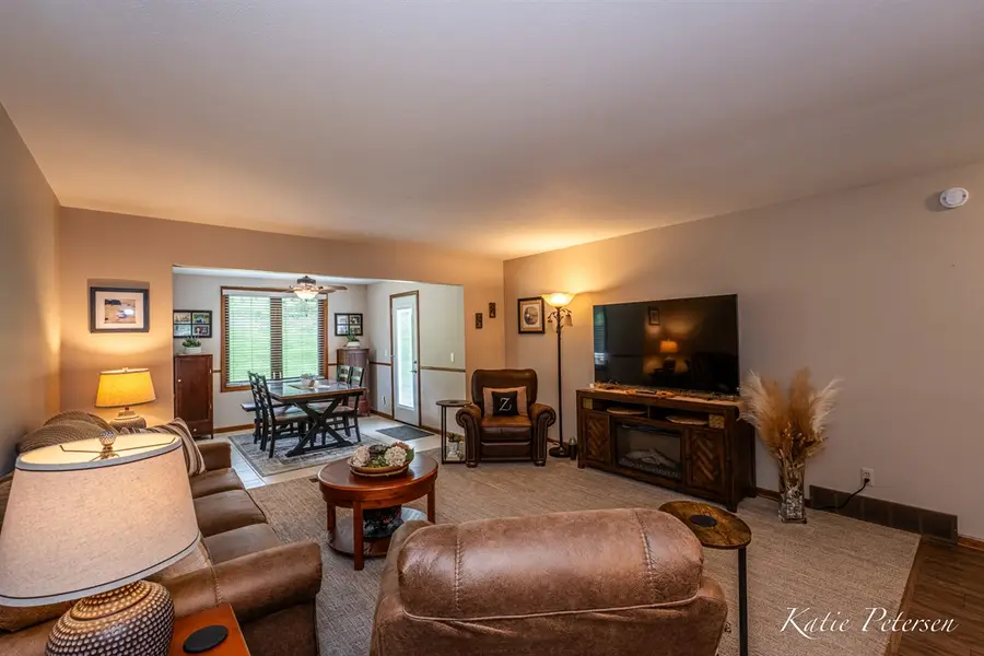 4488 N Valley, Grand Rapids, MI 49525 - #3