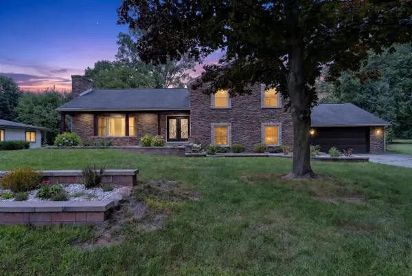 5866 Pine View, Ypsilanti, MI 48197