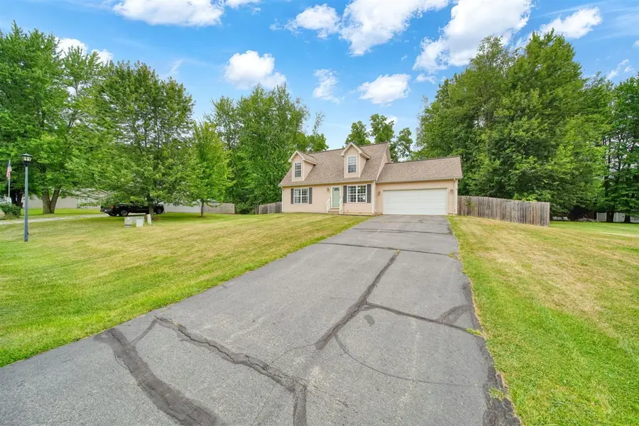 7966 Village Green, Parma, MI 49269 - #2