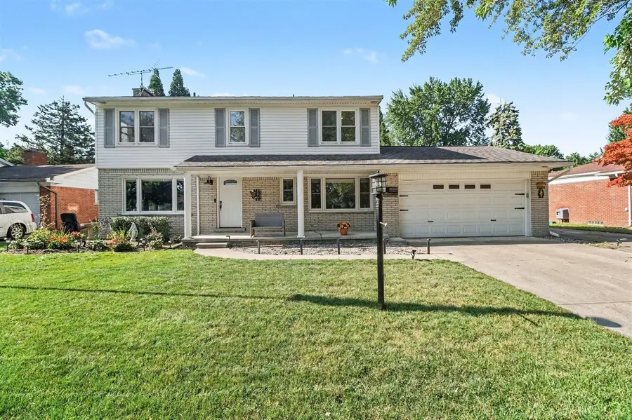 23940 King, Clinton Township, MI 48035 - #2