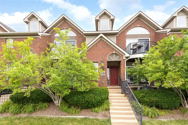 120 W Oakbrook, Ann Arbor, MI 48103