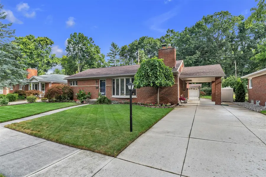 33576 Cindy, Livonia, MI 48150 - #3