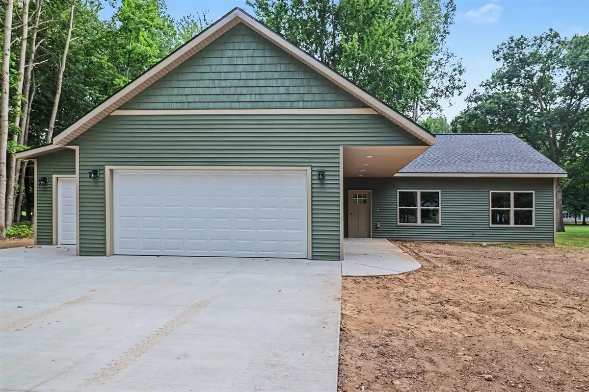 9621 Sunset, Stanwood, MI 49346 - #1