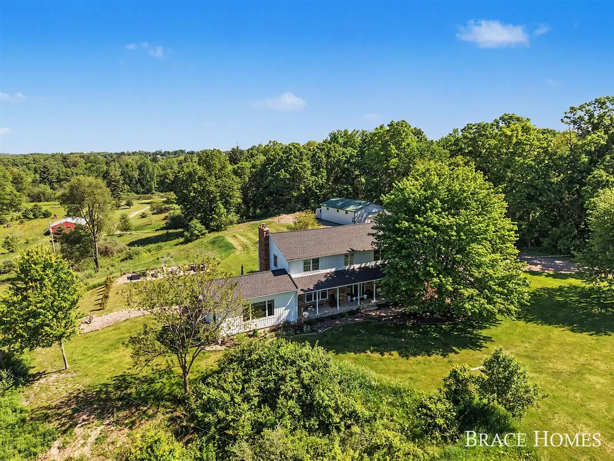 5685 11 Mile #A, Rockford, MI 49341 - #1