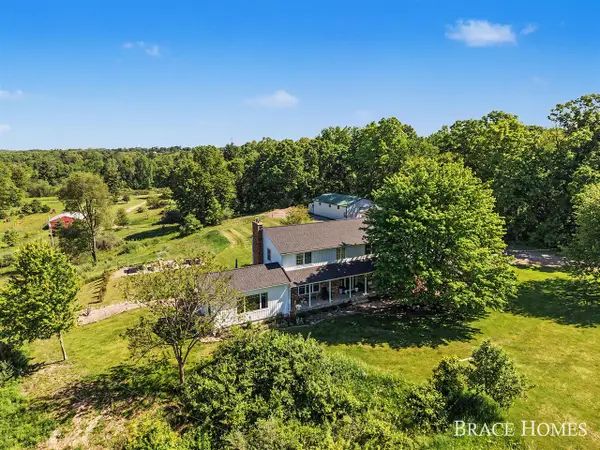 5685 11 Mile #A, Rockford, MI 49341