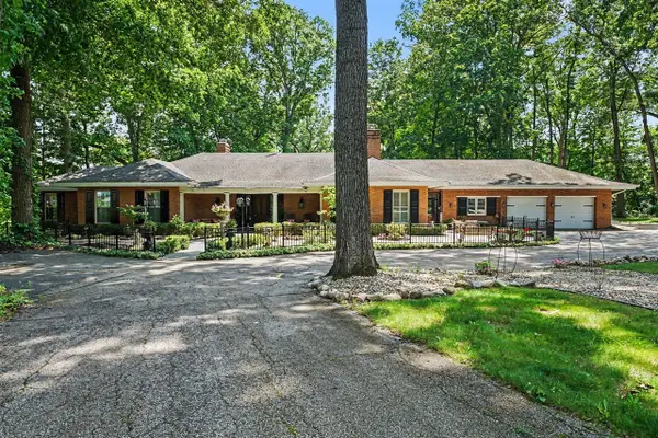 1660 Signal Point, Niles, MI 49120