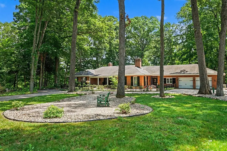 1660 Signal Point, Niles, MI 49120 - #3