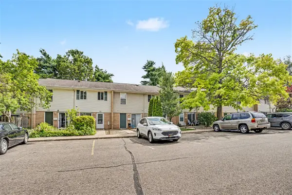 3583 Kenbrooke, Kalamazoo, MI 49006