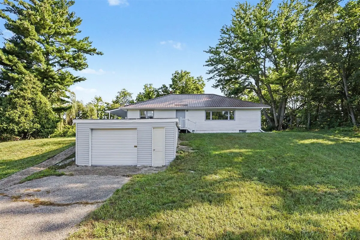 1582 Bakertown, Buchanan, MI 49107 - #1