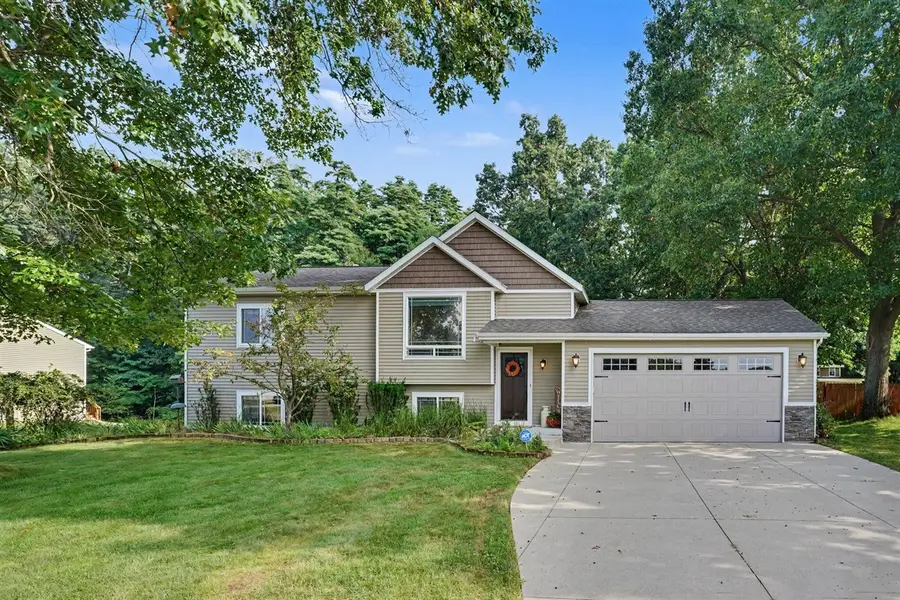 32190 Pinedale, Gobles, MI 49055 - #3