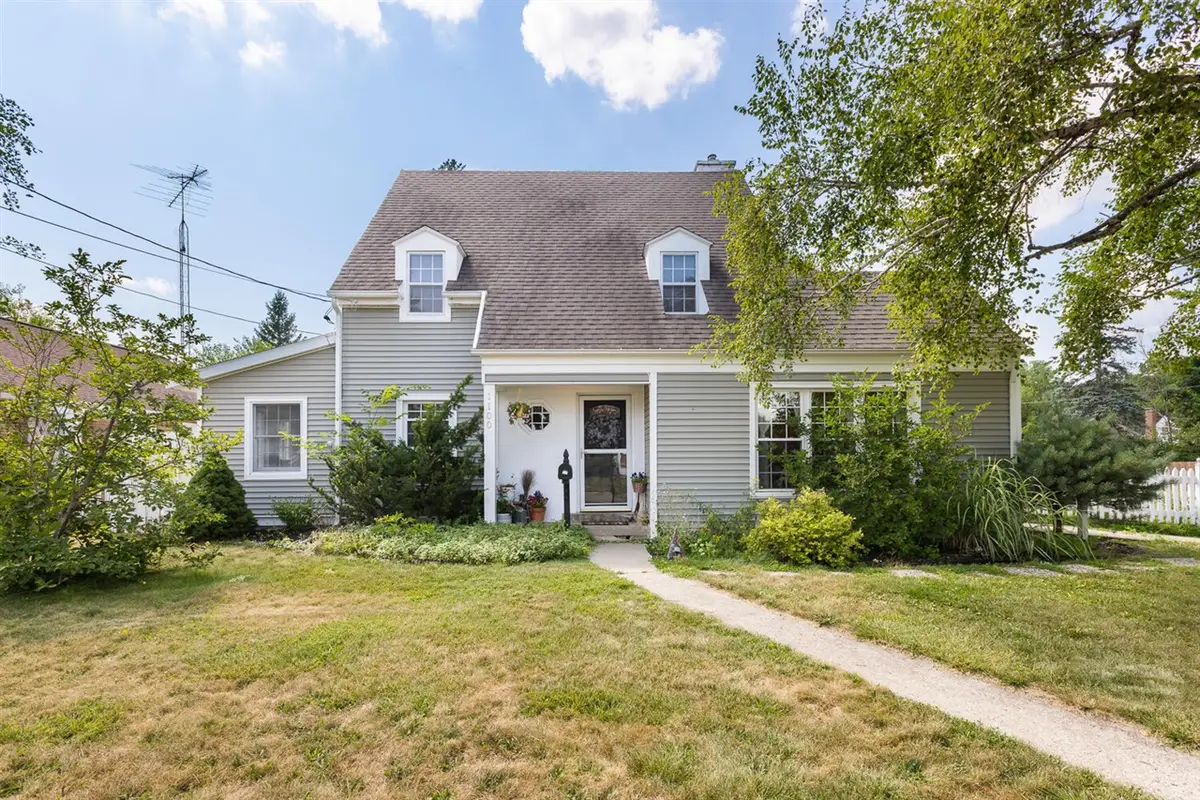 1100 S Webster, Jackson, MI 49203 - #1