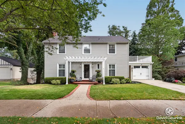 15 W 25th, Holland, MI 49423