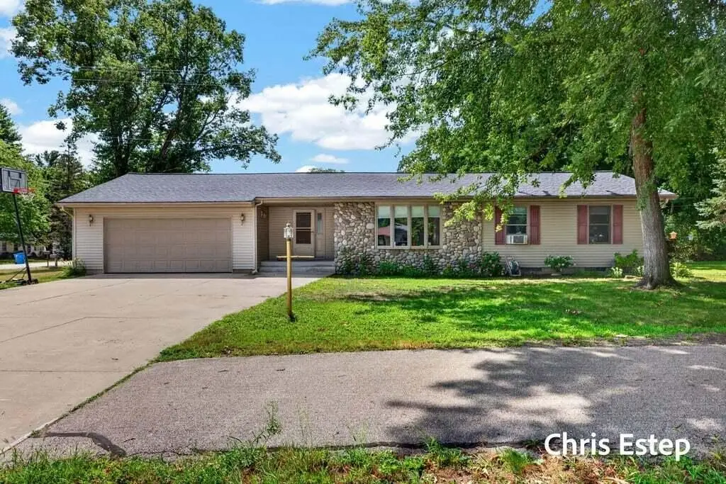 15288 Pruin, Spring Lake, MI 49456 - #1