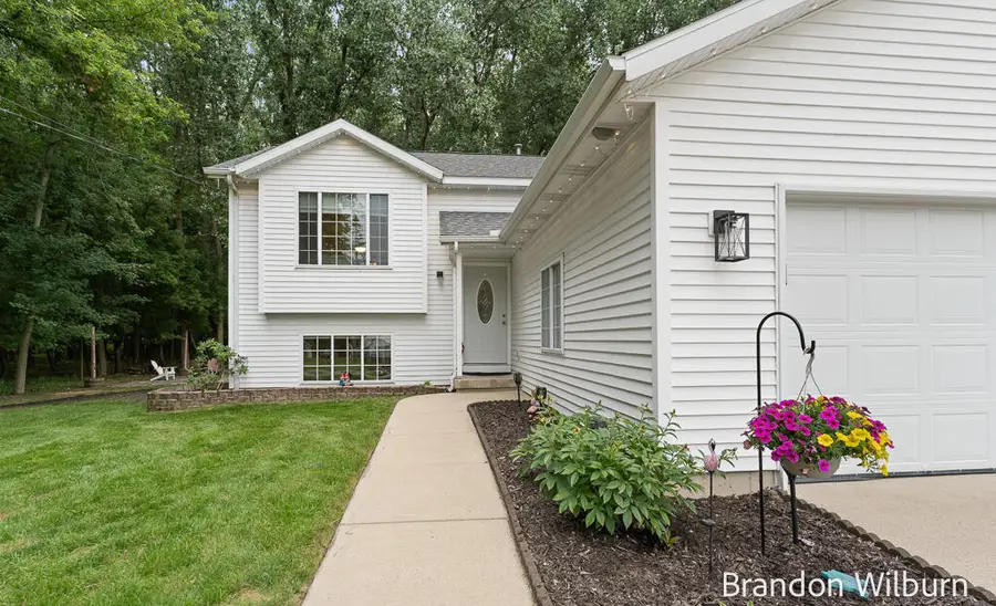 938 Kusterer, Grand Rapids, MI 49534 - #2